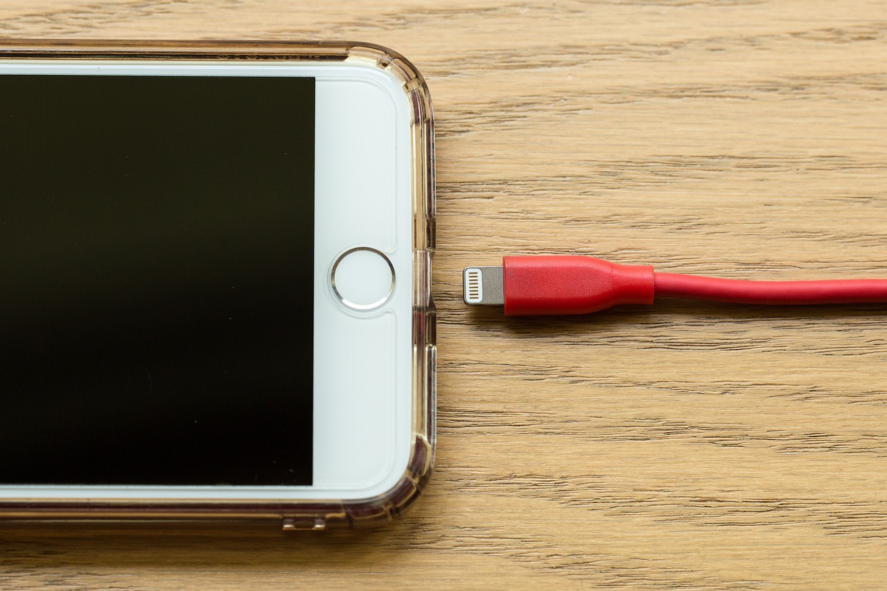 モバイルバッテリーを使った節約充電のコツは？