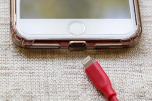 モバイルバッテリーを使った節約充電の方法とは？