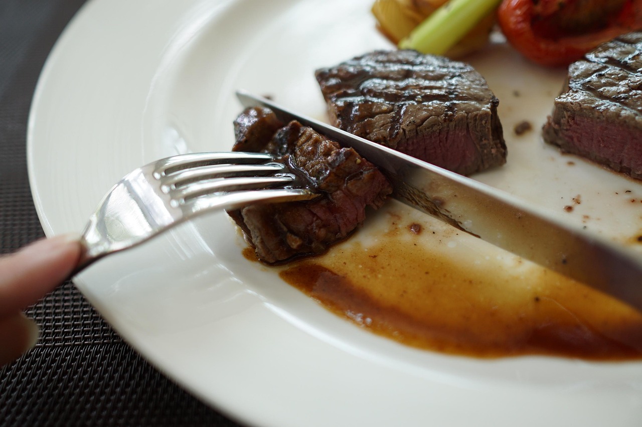 ランチ外食で節約するための持参アイデアは？