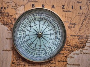 チラシ印刷の安い業者を比較するポイントは？